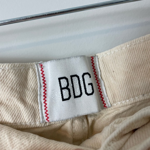 BDG Urban Outfitters Cowgirl Jeans Plus Size 22 Cream Denim 100% Cotton Raw Hem - Picture 5 of 13